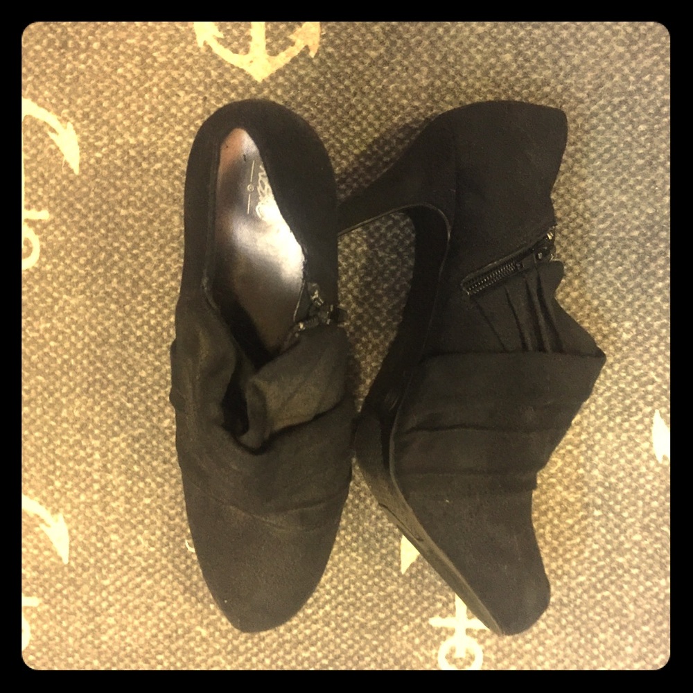 Mossimo Black Booties